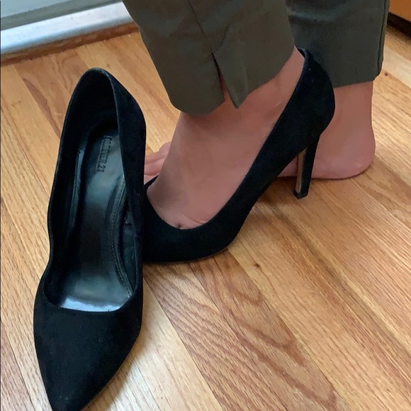 Black pumps high heels - Picture 2 of 2
